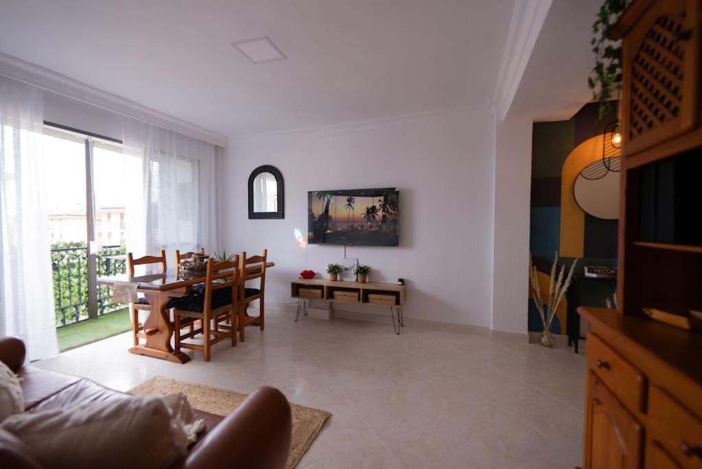 Apartamento Chic In Huelva 4 Habitaciones Kültér fotó